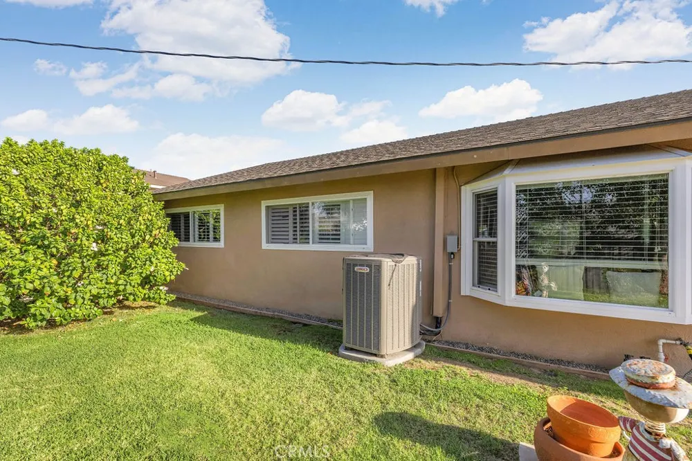 1144 El Camino Dr Costa Mesa, CA 92626