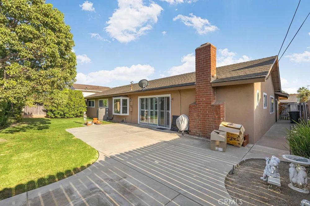 1144 El Camino Dr Costa Mesa, CA 92626