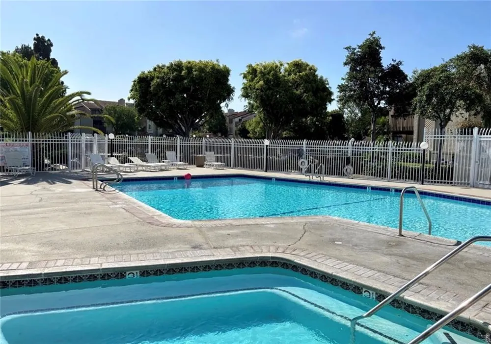 4791 Lago Drive #304 Huntington Beach, CA 92649