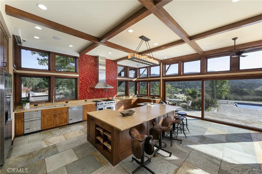 10585 Santa Paula Ojai Road Ojai, CA 93060
