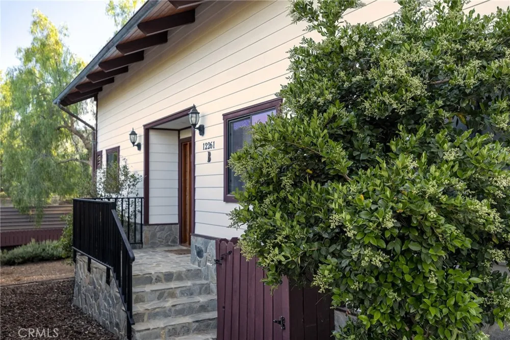 10585 Santa Paula Ojai Road Ojai, CA 93060