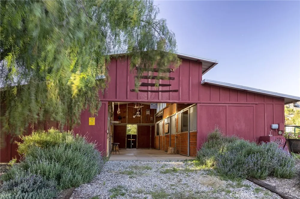 10585 Santa Paula Ojai Road Ojai, CA 93060