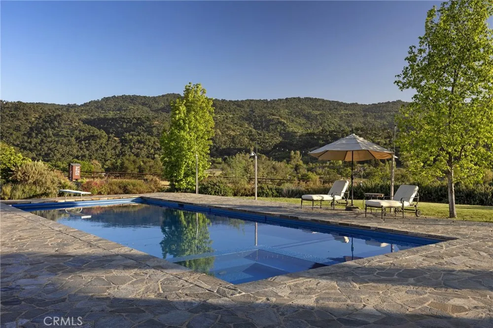 10585 Santa Paula Ojai Road Ojai, CA 93060
