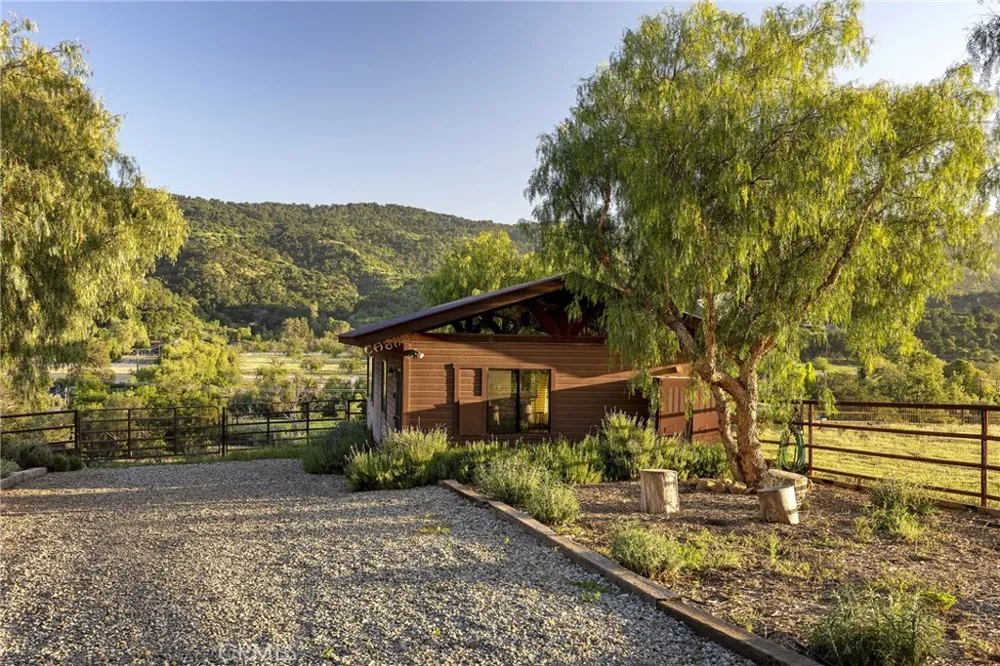 10585 Santa Paula Ojai Road Ojai, CA 93060