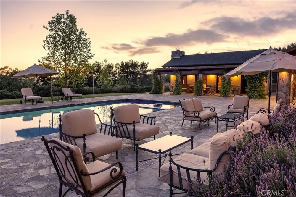 10585 Santa Paula Ojai Road Ojai, CA 93060