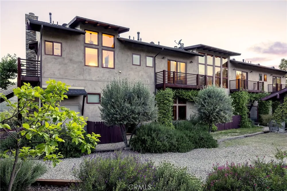 10585 Santa Paula Ojai Road Ojai, CA 93060