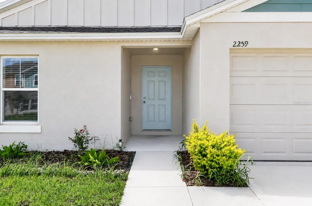2259 CANYON OAK DR DRIVE Davenport, FL 33837