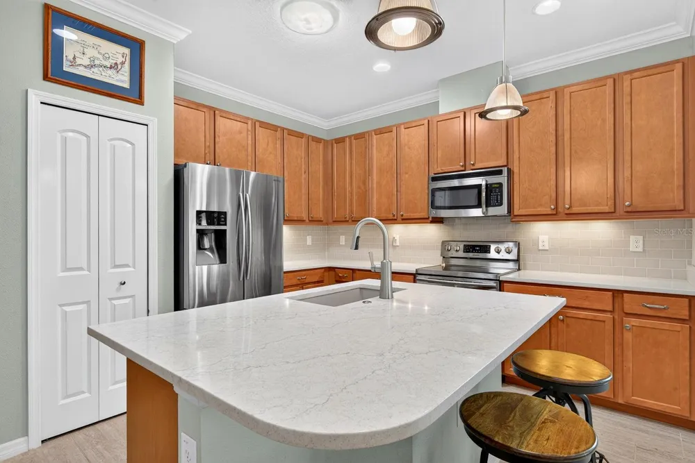 6905 VISTA BELLA DRIVE Bradenton, FL 34209