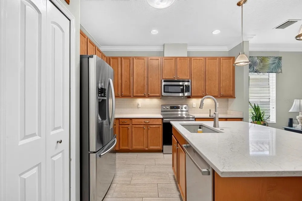 6905 VISTA BELLA DRIVE Bradenton, FL 34209