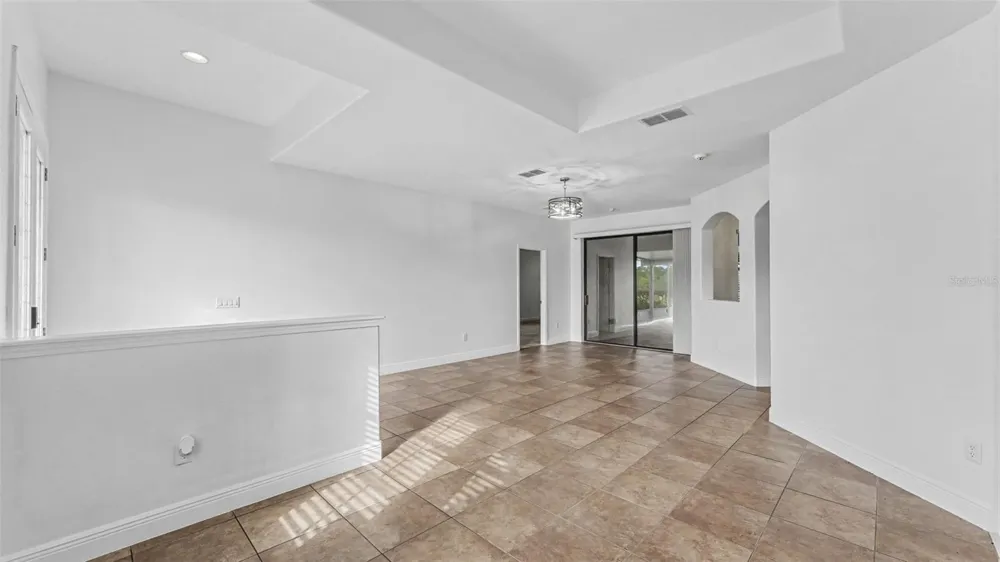 3950 SUNSET LAKE DRIVE Lakeland, FL 33810