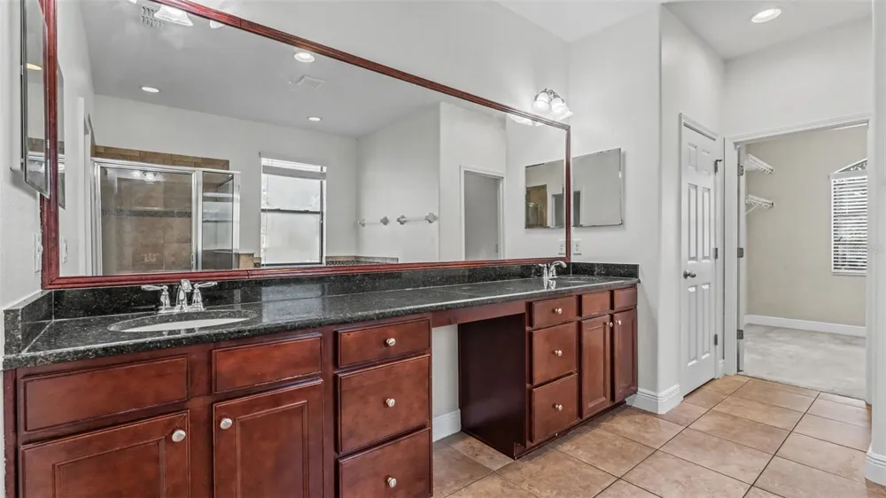 3950 SUNSET LAKE DRIVE Lakeland, FL 33810