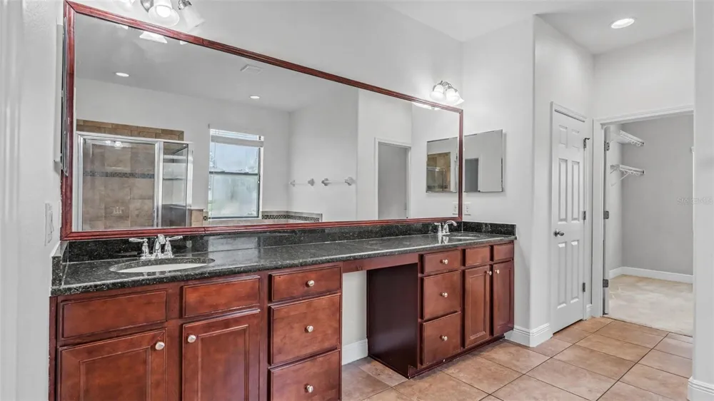 3950 SUNSET LAKE DRIVE Lakeland, FL 33810