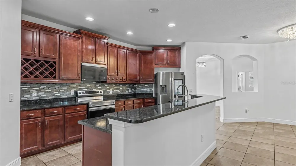 3950 SUNSET LAKE DRIVE Lakeland, FL 33810