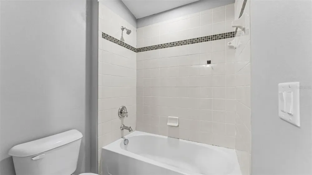 3950 SUNSET LAKE DRIVE Lakeland, FL 33810