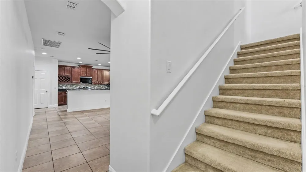 3950 SUNSET LAKE DRIVE Lakeland, FL 33810