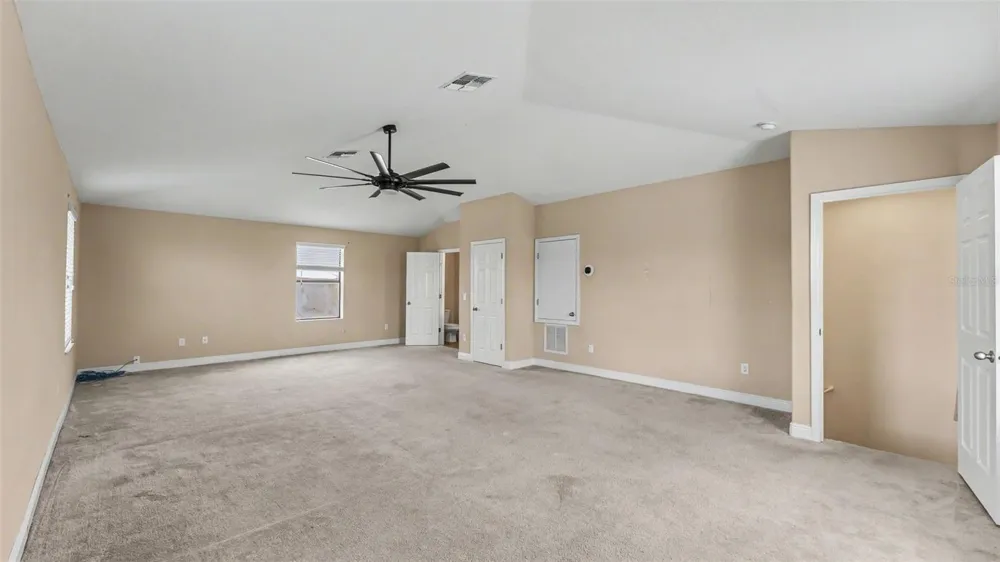 3950 SUNSET LAKE DRIVE Lakeland, FL 33810