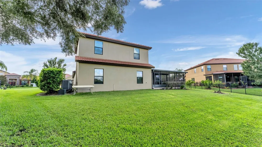 3950 SUNSET LAKE DRIVE Lakeland, FL 33810