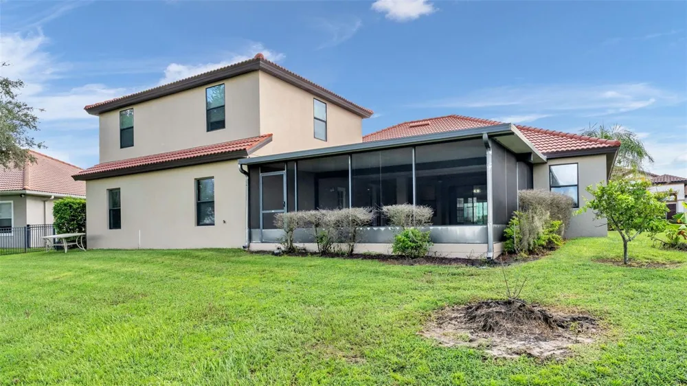 3950 SUNSET LAKE DRIVE Lakeland, FL 33810