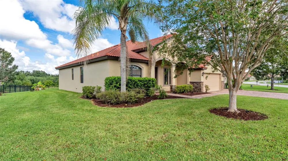 3950 SUNSET LAKE DRIVE Lakeland, FL 33810