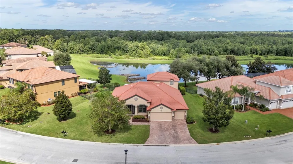 3950 SUNSET LAKE DRIVE Lakeland, FL 33810