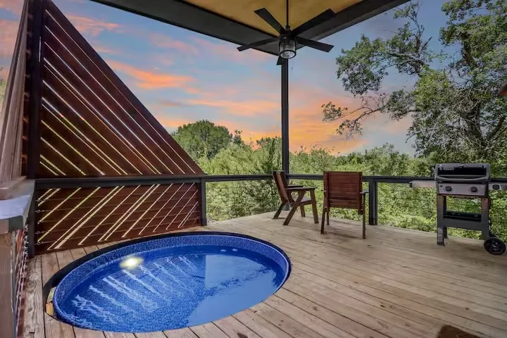12665 Silver Creek Road Dripping Springs, TX 78620