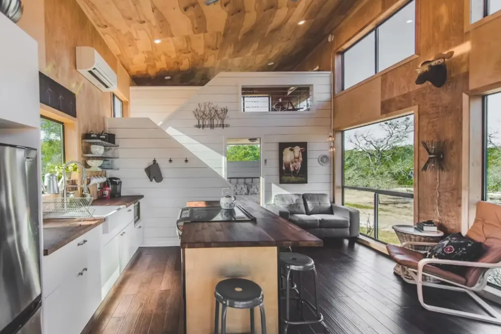12665 Silver Creek Road Dripping Springs, TX 78620