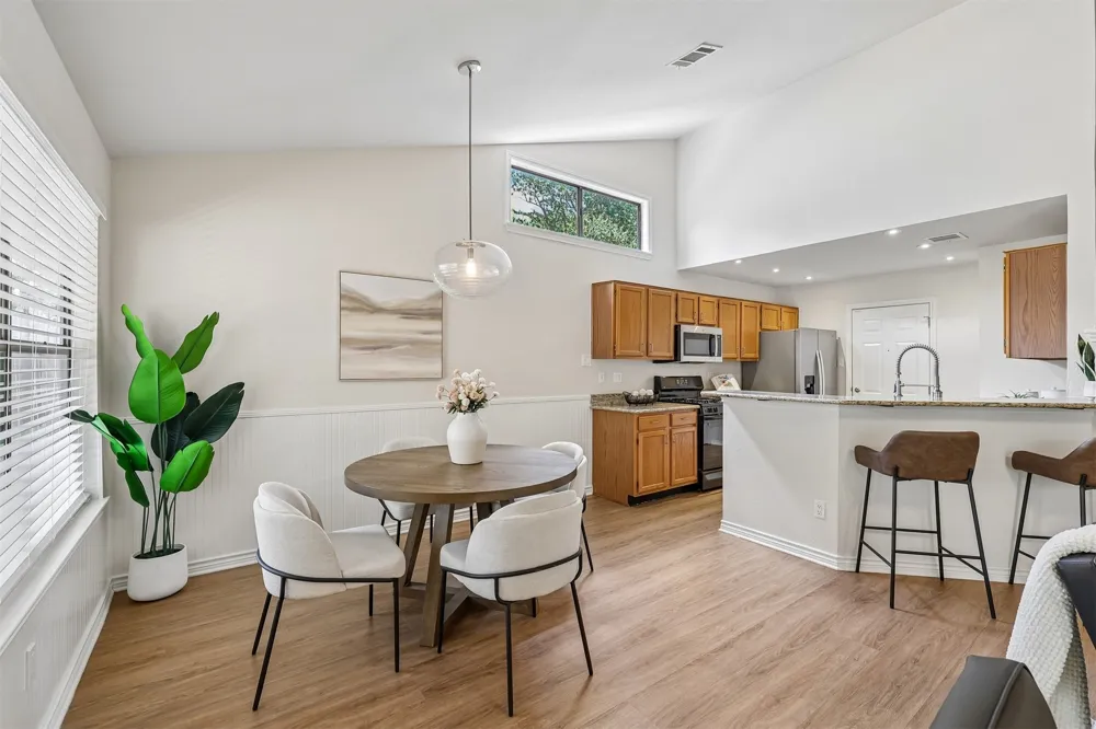 7017 Tesoro Trail Austin, TX 78729