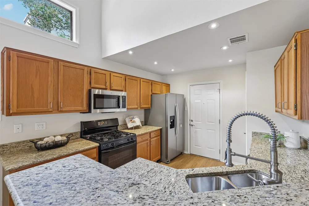 7017 Tesoro Trail Austin, TX 78729