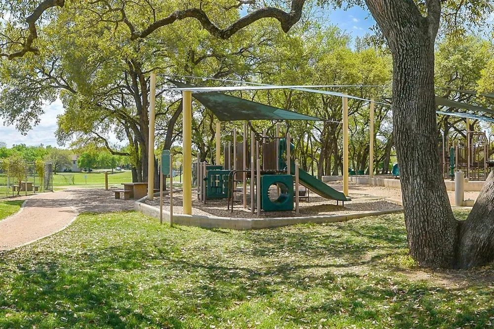 7017 Tesoro Trail Austin, TX 78729