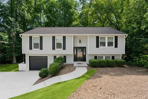 9682 Pond Circle
