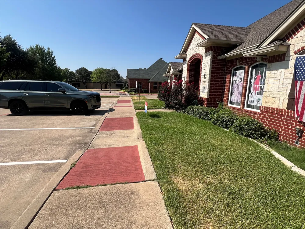 2550 Legacy Point Drive Arlington, TX 76006