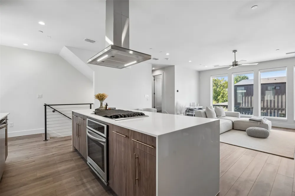 4726 Manett Street #103 Dallas, TX 75204