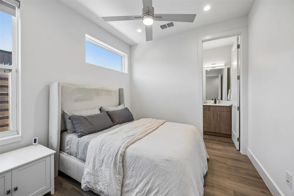 4726 Manett Street #103 Dallas, TX 75204