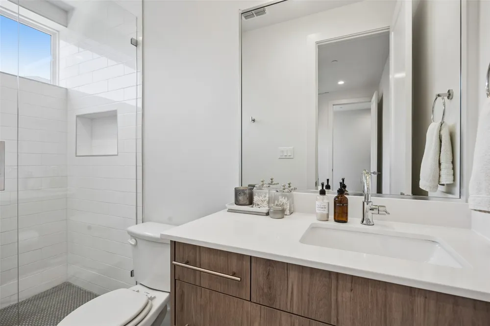 4726 Manett Street #103 Dallas, TX 75204