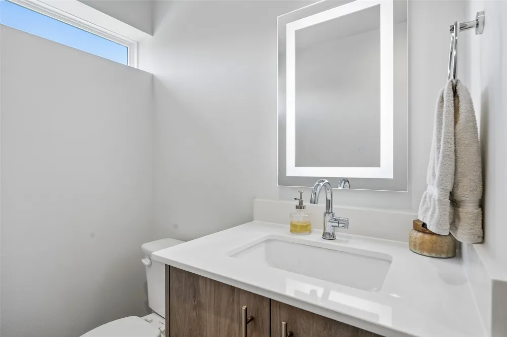 4726 Manett Street #103 Dallas, TX 75204
