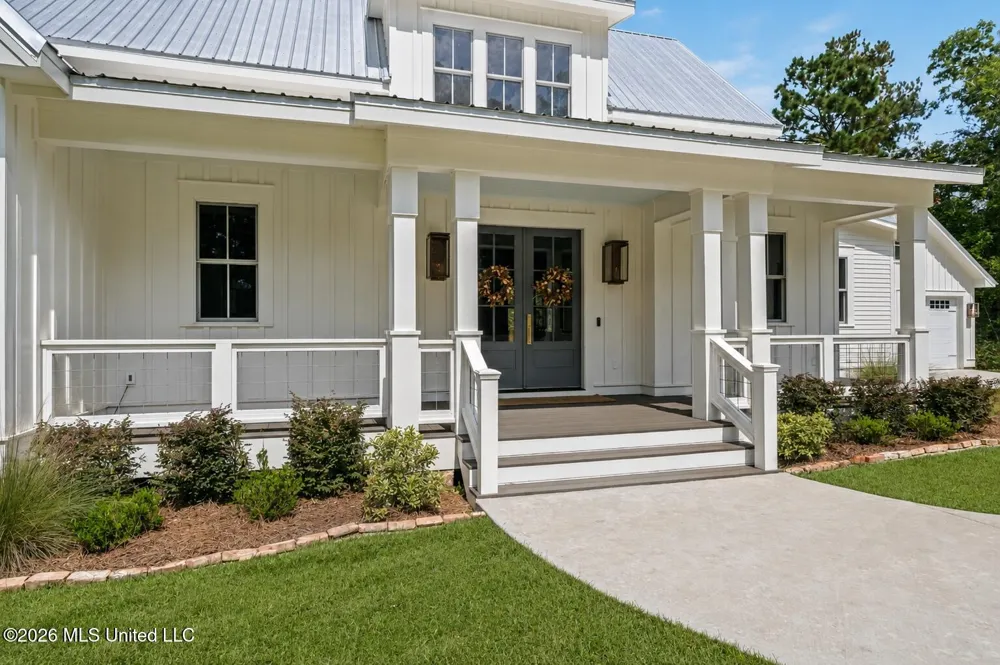 16 Bent Pebble Point Lumberton, MS 39455
