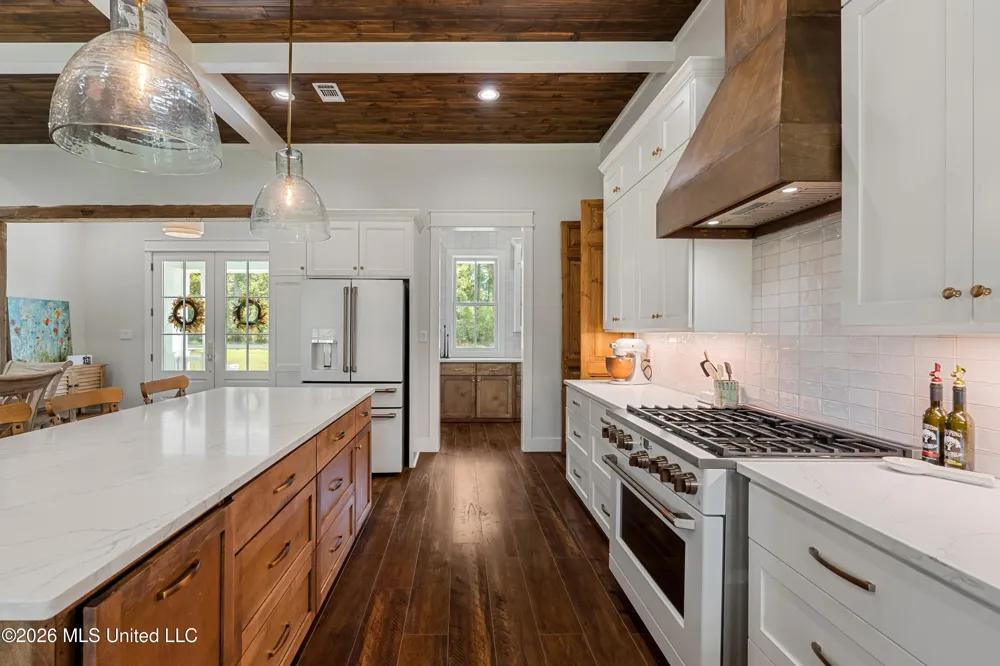 16 Bent Pebble Point Lumberton, MS 39455