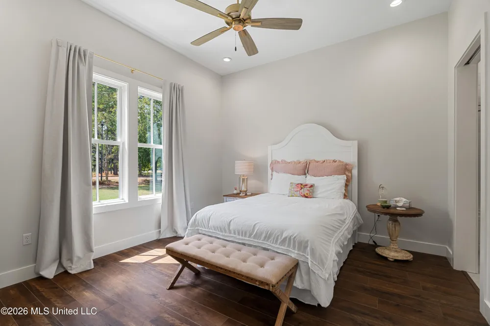16 Bent Pebble Point Lumberton, MS 39455