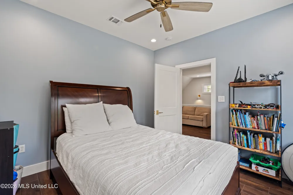 16 Bent Pebble Point Lumberton, MS 39455