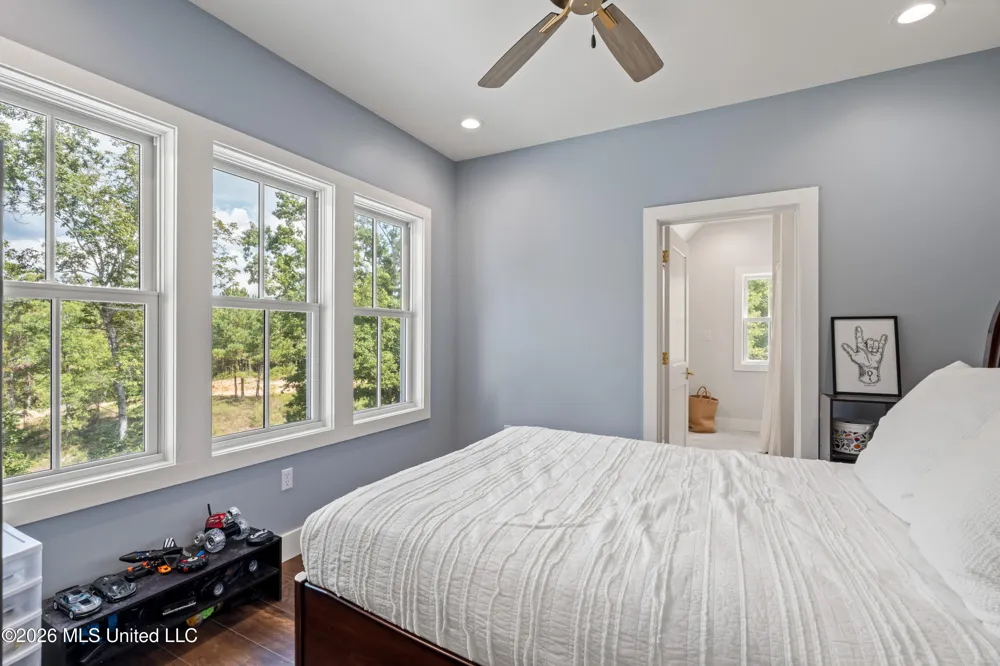 16 Bent Pebble Point Lumberton, MS 39455