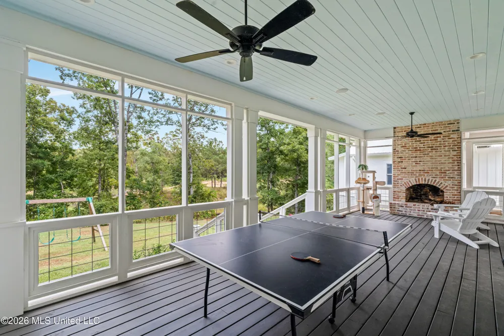 16 Bent Pebble Point Lumberton, MS 39455
