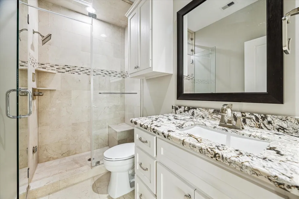 5025 Augusta Street Houston, TX 77007