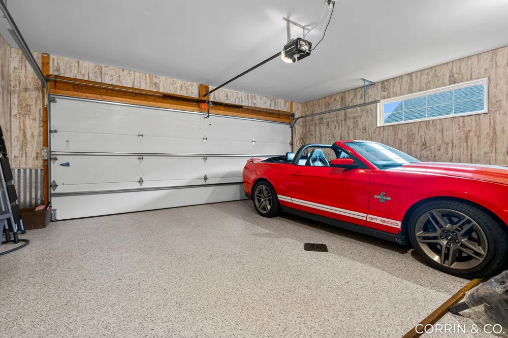 575 Riverbank Circle Zeeland, MI 49464