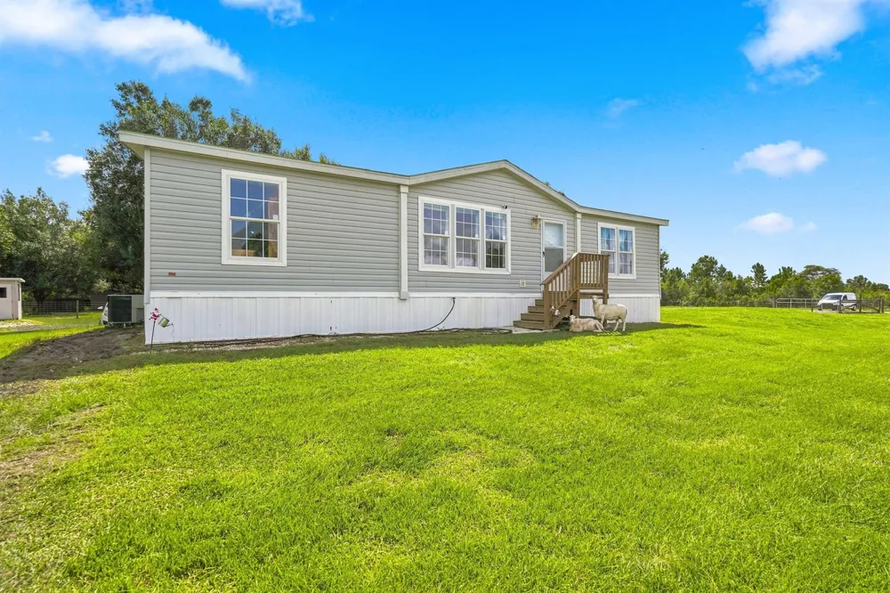 20967 NW 250TH STREET Okeechobee, FL 34972