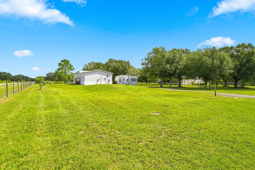 20967 NW 250TH STREET Okeechobee, FL 34972