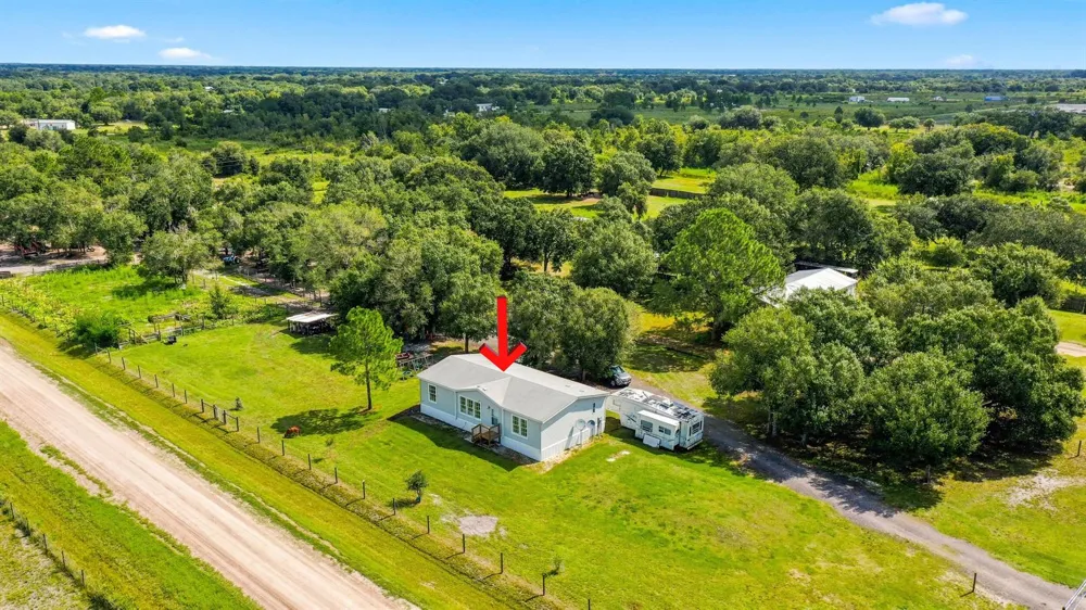20967 NW 250TH STREET Okeechobee, FL 34972