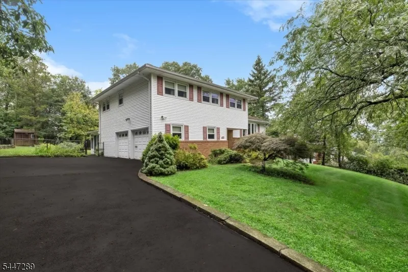 42 Aberdeen Ave Wayne, NJ 07470