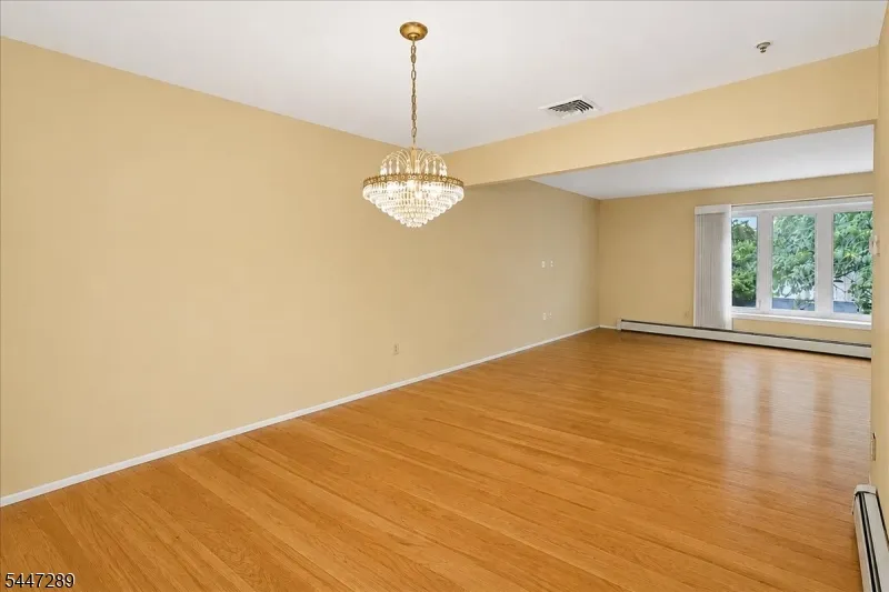 42 Aberdeen Ave Wayne, NJ 07470