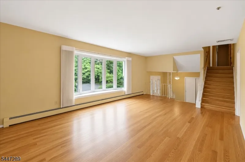 42 Aberdeen Ave Wayne, NJ 07470