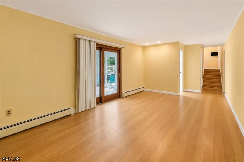 42 Aberdeen Ave Wayne, NJ 07470